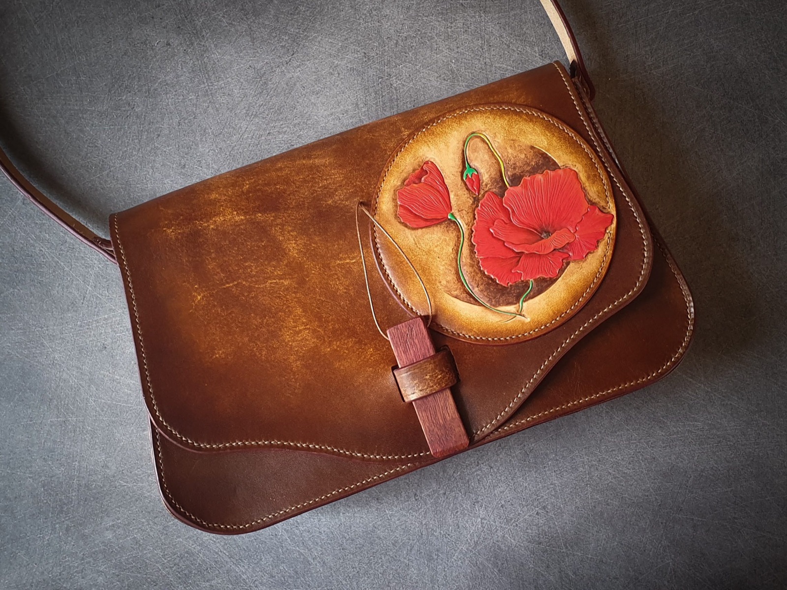 Sac aux coquelicots peints